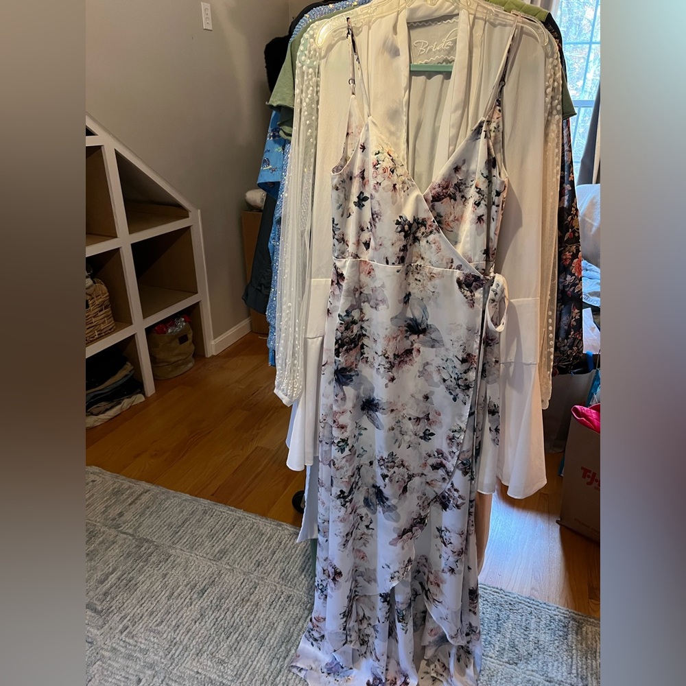 Show Me Your MuMu White Floral Maxi Dress